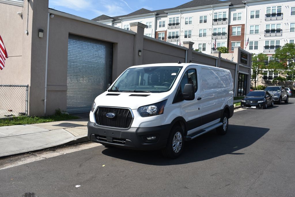 Used 2025 Ford Transit 250 Low Roof w/ Exterior Upgrade Package RWD image 2
