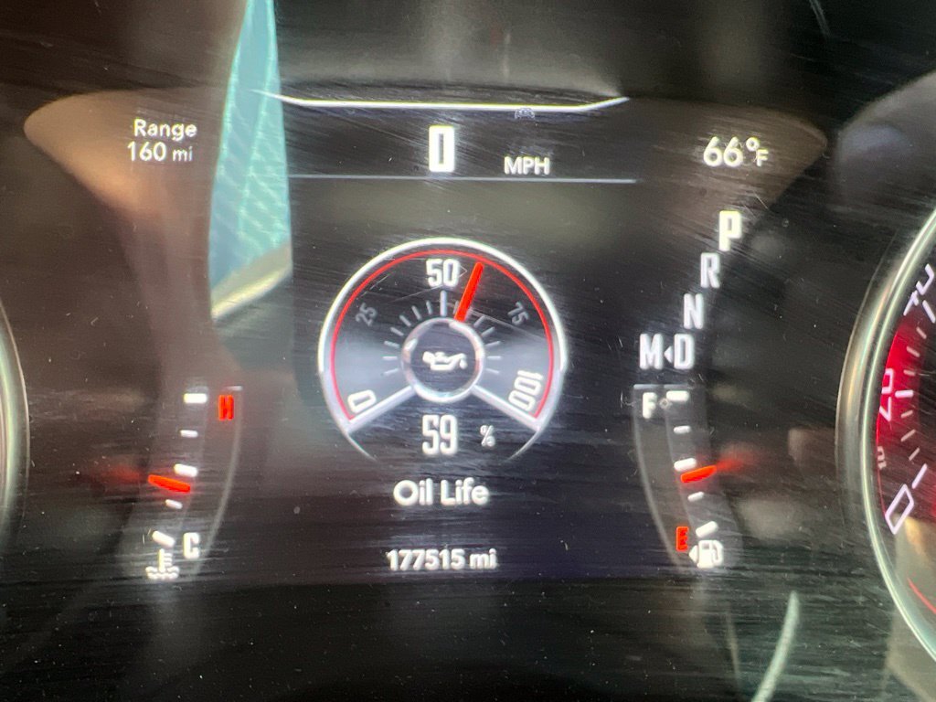 Used 2017 Dodge Challenger SXT RWD image 11