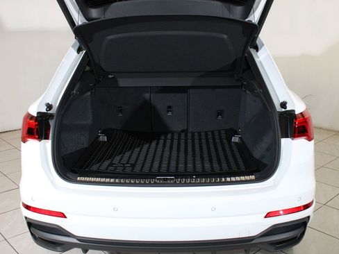 Certified 2025 Audi Q3 2.0T Premium w/ Convenience Package image 24