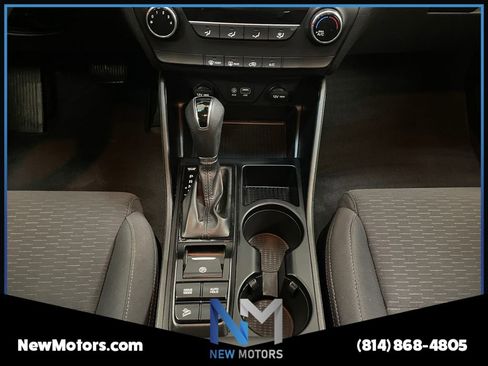 Used 2020 Hyundai Tucson SE image 9