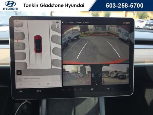 Used 2022 Tesla Model Y Long Range image 16