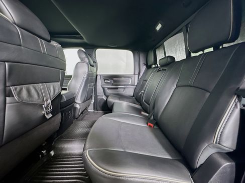 Used 2015 RAM 1500 Limited image 29