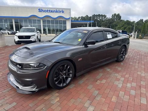 Used 2023 Dodge Charger Scat Pack w/ Harman/Kardon Audio Group RWD image 4