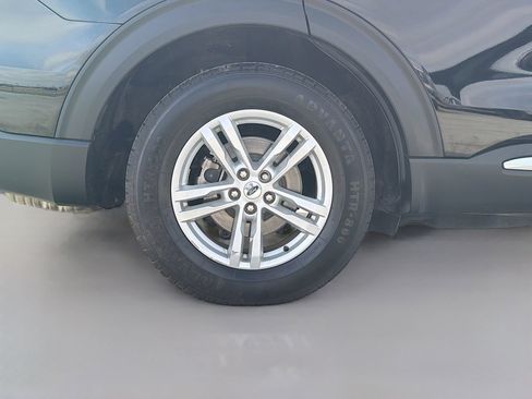 Used 2021 Ford Explorer XLT w/ Equipment Group 202A image 37