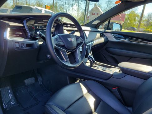 Used 2025 Cadillac XT5 Premium Luxury AWD/4WD image 19