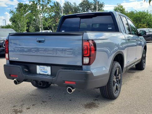 New 2025 Honda Ridgeline Black Edition image 2