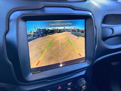 Certified 2023 Jeep Renegade Latitude w/ Sun/Sound Group image 22