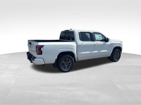 New 2026 Nissan Frontier SV w/ All-Weather Content Package AWD/4WD image 4