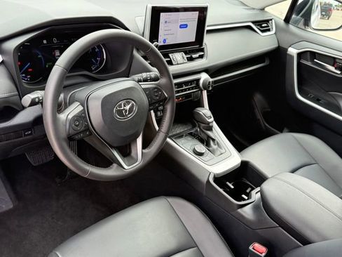 Used 2024 Toyota RAV4 XLE Premium AWD/4WD image 9