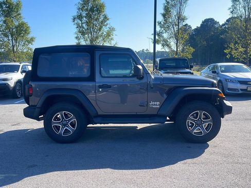 Used 2020 Jeep Wrangler Sport AWD/4WD image 8