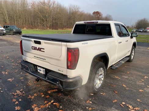 Used 2019 GMC Sierra 1500 SLT w/ SLT Premium Package image 22