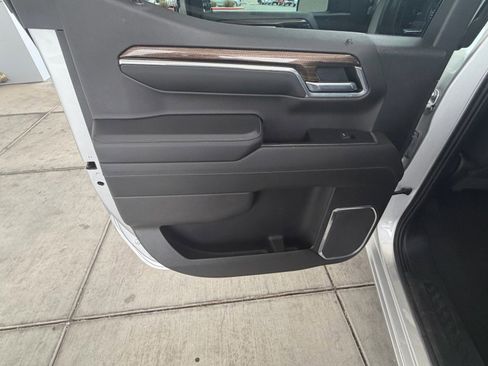 Used 2022 Chevrolet Silverado 1500 RST image 18