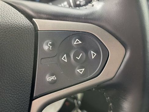 Used 2018 Chevrolet Colorado Z71 AWD/4WD image 15