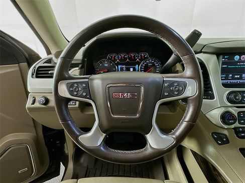 Used 2020 GMC Yukon SLT w/ HD Trailering Package image 13