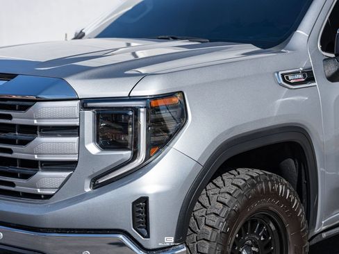 Used 2025 GMC Sierra 1500 SLE w/ X31 Off-Road Package AWD/4WD image 33