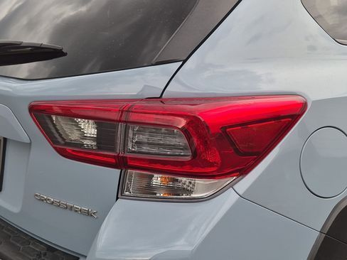 Used 2023 Subaru Crosstrek 2.0i Premium AWD/4WD image 12