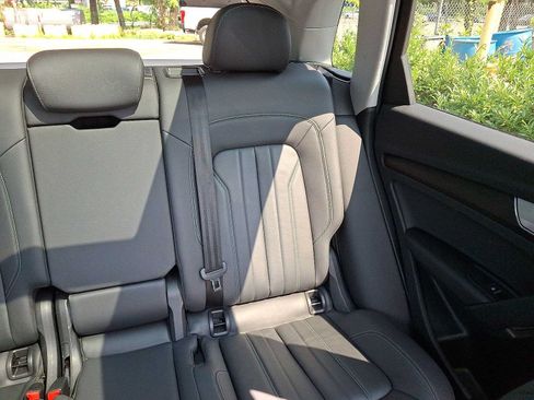 Certified 2023 Audi Q5 2.0T Premium w/ Convenience Package AWD/4WD image 12