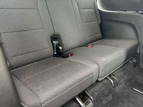 Used 2024 Chevrolet Traverse LT w/ Midnight/Sport Edition image 30