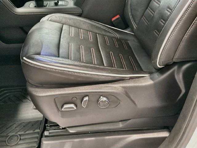 Certified 2023 GMC Sierra 1500 AT4X w/ AT4X AEV Edition AWD/4WD image 17