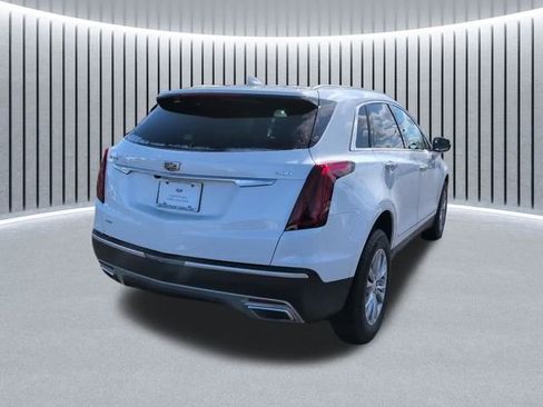 Used 2022 Cadillac XT5 Premium Luxury image 5