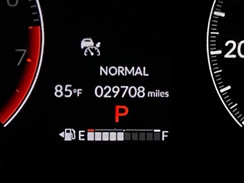 Used 2023 Honda Pilot Touring image 20