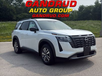 New 2026 Nissan Pathfinder SL