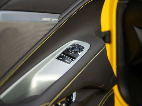 Used 2025 Chevrolet Corvette Stingray Premium Cpe w/ Z51 Performance Package image 62