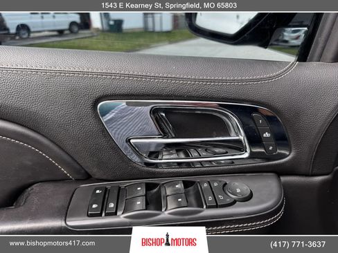 Used 2012 Cadillac Escalade Platinum image 27