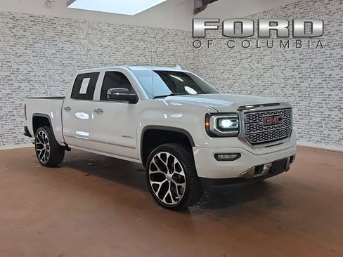 Used 2017 GMC Sierra 1500 Denali image 1