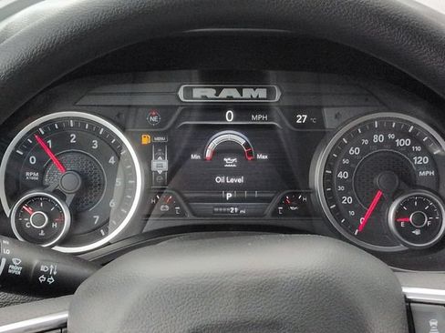 New 2026 RAM 1500 Express AWD/4WD image 18