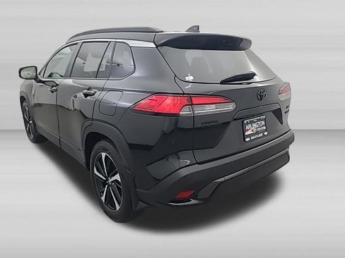 Used 2023 Toyota Corolla Cross AWD Hybrid w/ Convenience Package image 7