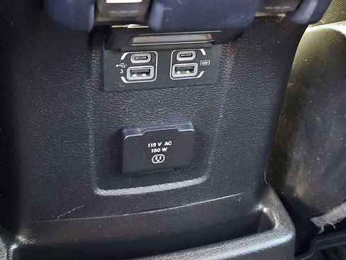 Used 2019 Jeep Wrangler Unlimited Sahara w/ Quick Order Package 24M Moab image 20