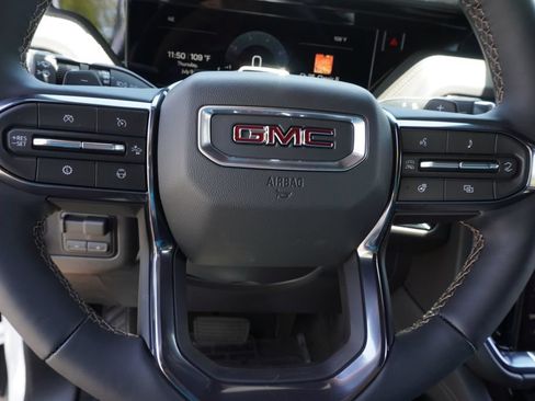 New 2026 GMC Yukon XL AT4 w/ Premium Trailering Package AWD/4WD image 20