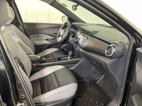 Used 2021 Nissan Kicks SR w/ SR Premium Package FWD image 24