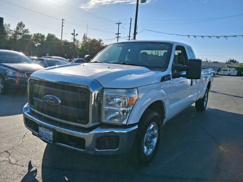 Used 2016 Ford F250 XL w/ XL Appearance Package RWD image 3