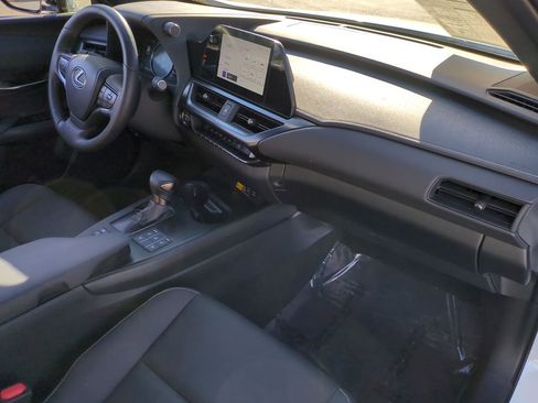 Certified 2024 Lexus UX 250h F Sport image 32