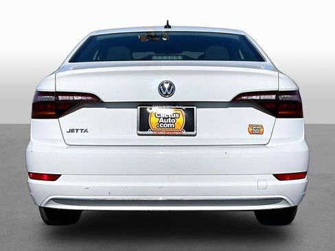 Used 2019 Volkswagen Jetta SE FWD image 4