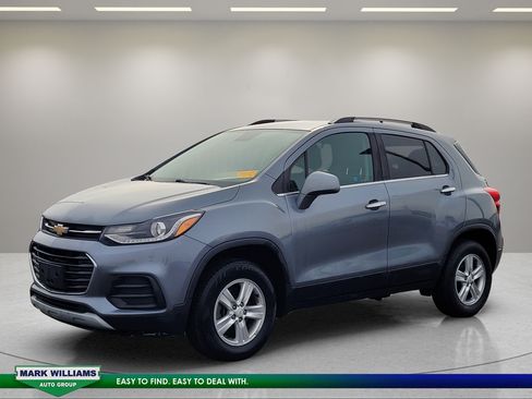 Used 2019 Chevrolet Trax LT w/ LT Convenience Package AWD/4WD image 8