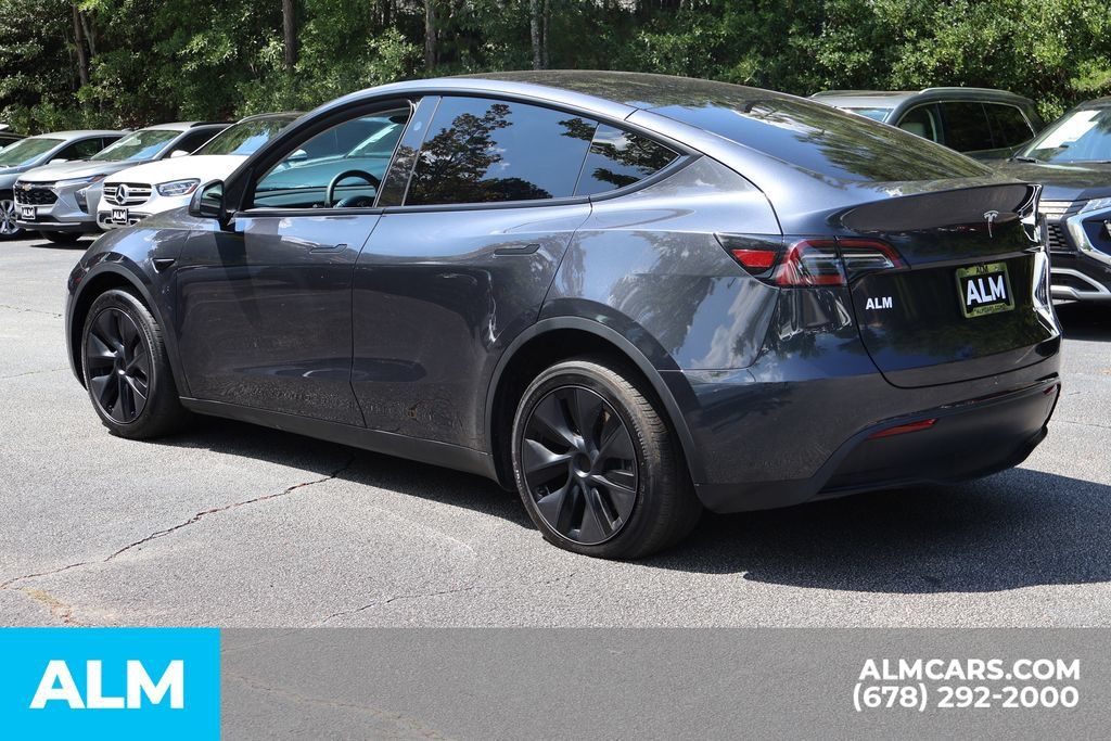 Used 2025 Tesla Model Y Long Range AWD/4WD image 8