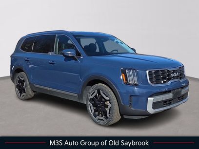 Used 2023 Kia Telluride S w/ S Sunroof Package