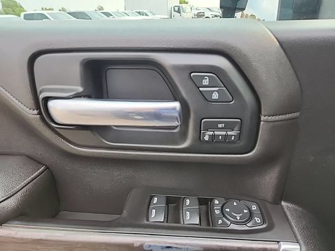 Certified 2020 Chevrolet Silverado 2500 LTZ w/ LTZ Plus Package AWD/4WD image 27