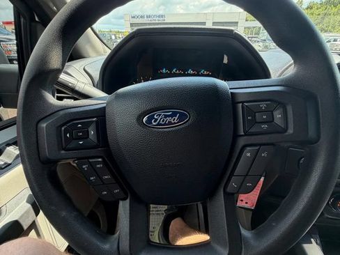Used 2017 Ford F150 XL w/ Equipment Group 101A Mid AWD/4WD image 12