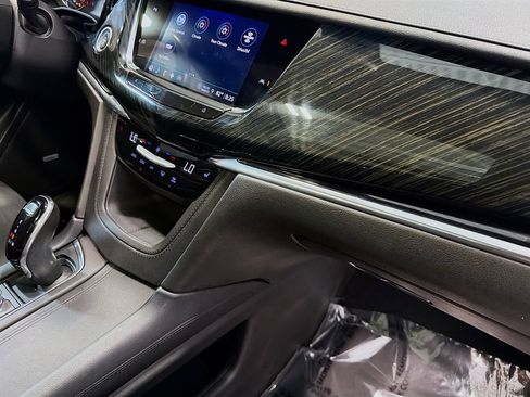 Used 2022 Cadillac XT6 Premium Luxury AWD/4WD image 32