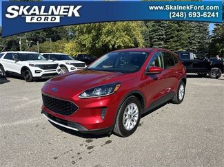 Certified 2020 Ford Escape SE image 1