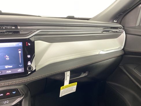 New 2026 Jeep Cherokee Limited image 29