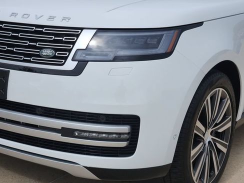 Used 2025 Land Rover Range Rover Autobiography AWD/4WD image 17