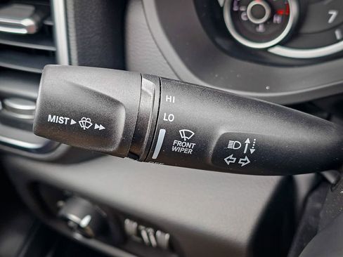 New 2026 RAM 1500 4x4 Crew Cab image 17