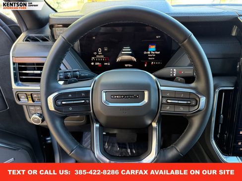 Used 2025 GMC Yukon XL Denali image 17