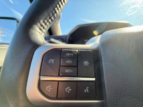 Used 2022 Ford Expedition XLT image 22