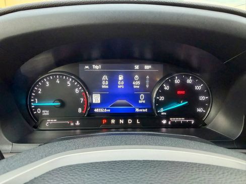 Used 2022 Ford Explorer Limited image 22